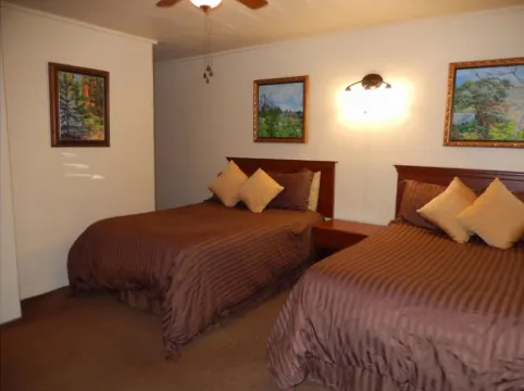 The Gateway Restaurant & Lodge