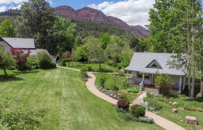 Apple Orchard Inn