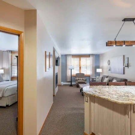 Premium Unit 1108 - One Bedroom - Zephyr Mountain Lodge 1 Condo