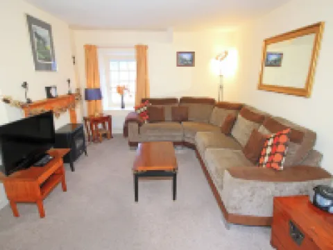 Treetops Flat Hotels in Porthmadog