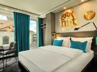 Motel One Warsaw-Chopin Hotels near Pilsudski Square