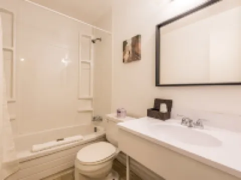 Lake City Motel Hotels in Dartmouth