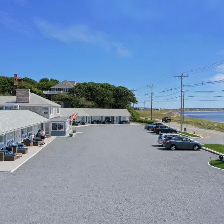 Breakwater Hotel