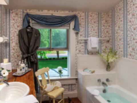 Inner Banks Inn Hotels in Edenton