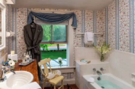 อินเนอร์ แบงค์ส อินน์