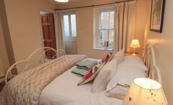 Salmon Cottage