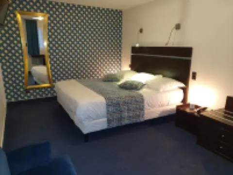 Hôtel de La Croix d'Or Hotels in Avranches