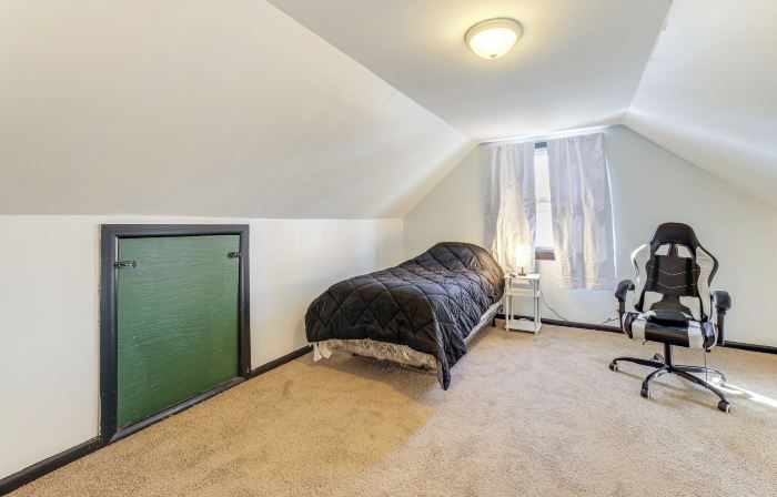 3 Mi to Hard Rock Casino: Charming Home in Gary!