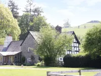 Orchard Cottage Hotels in Mochdre