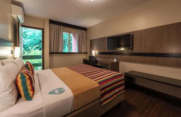 瓜伊拉德維爾快捷酒店