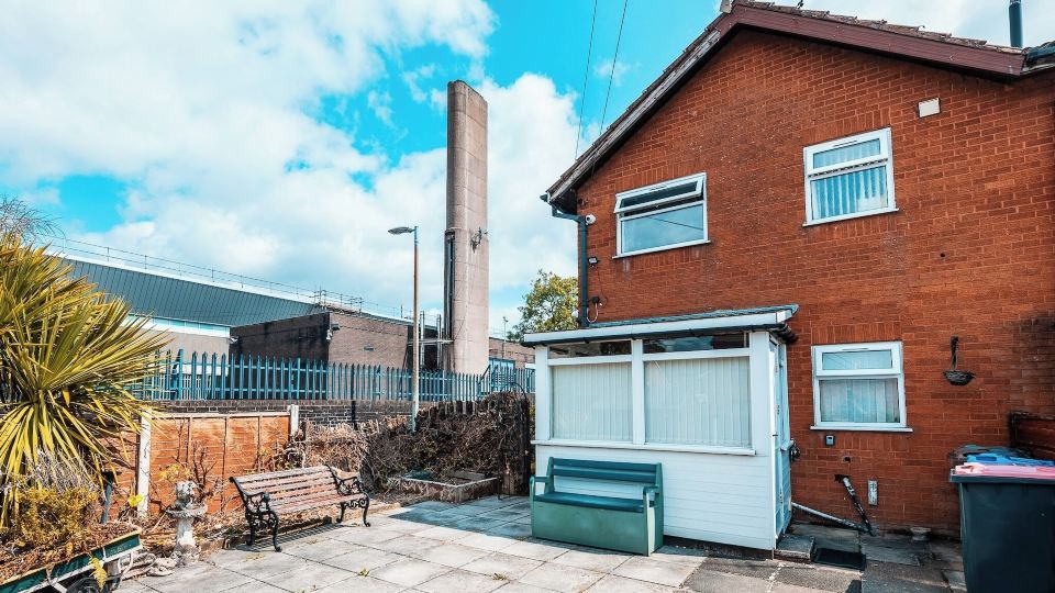 3-Bed City Retreat - Sleeps 8 Garden & Parking