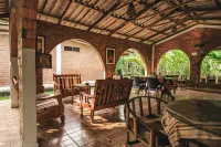 Huingos Eco Lodge - Bãi đậu xe