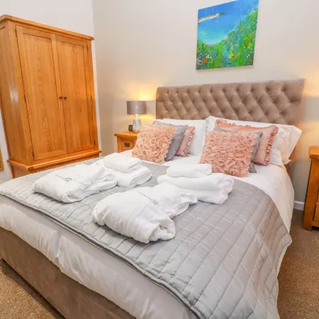 1 Lake View Hotels in Looe