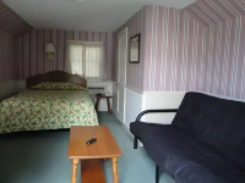 喬治湖多瑞汽車旅館