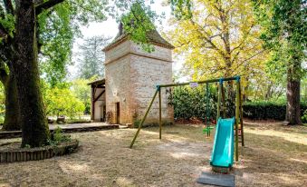 Logis Hotels - Au Colombier du Touron