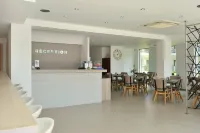 Aristotelis Hotel - Nouto- ja jättöpalvelut