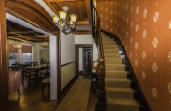 Homestead Inn