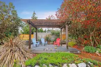 Trumpeter Inn فنادق في فرايدي هاربور