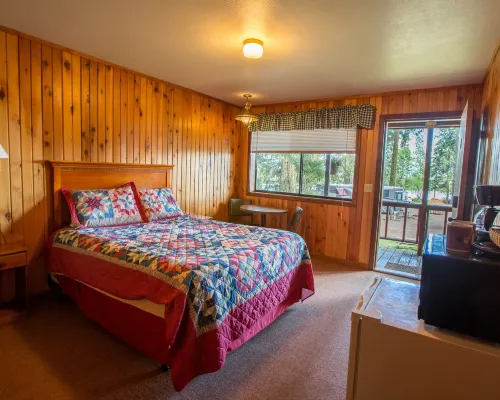 Crater Lake Gateway-Rocky Point Resort Hotels in Klamath County