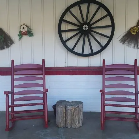 A Holiday Motel - Maggie Valley
