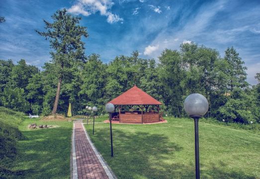 호텔 니엠차 비노 & 스파