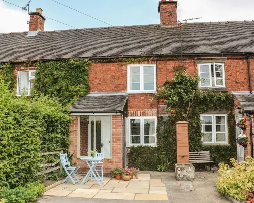 Callow Cottages Hotels in Mapleton