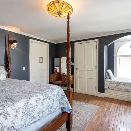 Chestnut Inn