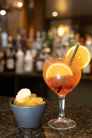 The Bell Inn Hotel Отели в г. Брамшо