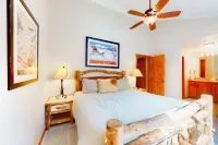 The Seasons Keystone 2 Bedroom in Lakeside Village - 2-Star