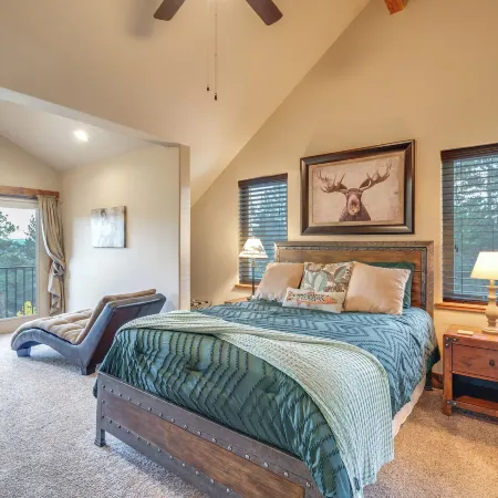 Secluded Mountain Family Home w/ Pike Peaks Views