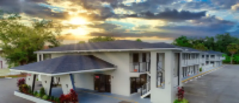 ซันไชน์อินน์ โรงแรมใน