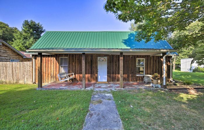 Cozy Damascus Home < 1 Mi to Appalachian Trl