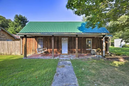 Cozy Damascus Home < 1 Mi to Appalachian Trl - parking