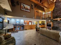 Pine Peaks Lodge & Suites