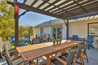 Fredericksburg Getaway w/ Covered Deck & Fire Pit! - Maalaistalo