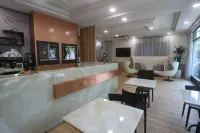 Hotel Central Giacomini Hotels in Salo