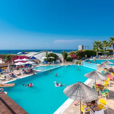 Sirene Beach Hotel โรงแรมใกล้สนามกีฬาเฮเลนนิสติก