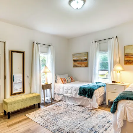 Lakeview Vacation Rental - Walk to Crystal Lake!