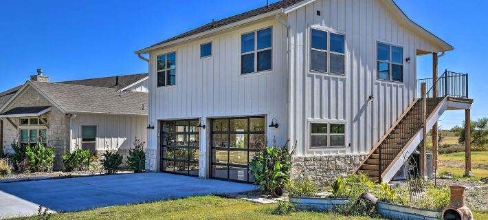 Dog-Friendly Apartment ~ 32 Mi to Fort Worth! Hotels in Johnson County