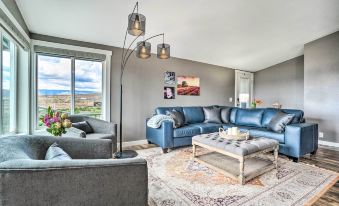 Quincy Home on Lavender Farm w/ River Views!
