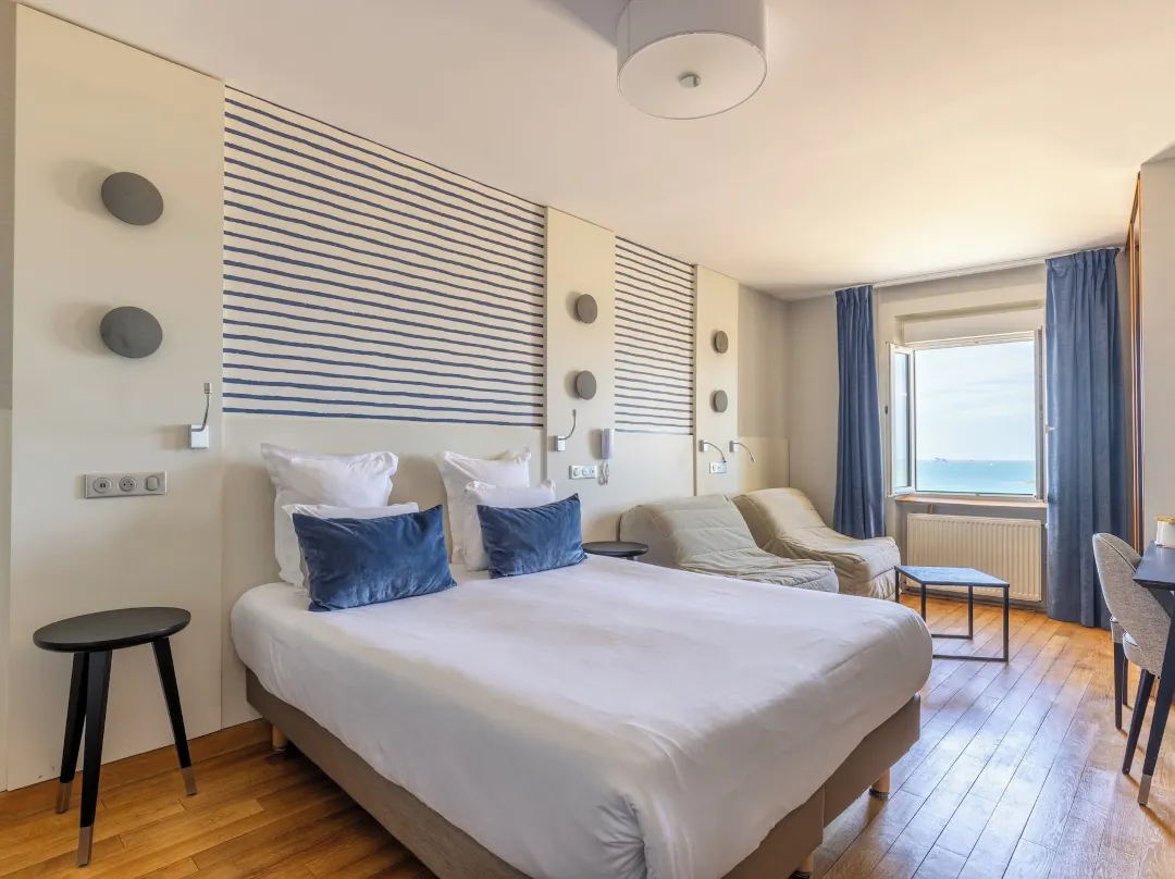 Hôtel Kyriad Saint Malo Plage Vue Mer - Saint-Malo
