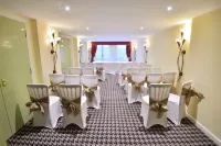 The Roundabout Hotel Hotels in Coldwaltham