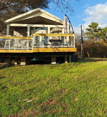 Eventide Bantam Lakeside Cabin