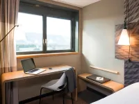 Ibis Valence Sud Отели в г. Валанс
