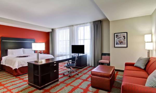 Hampton Inn & Suites Cincinnati-Downtown