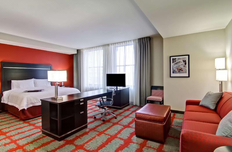 Hampton Inn & Suites Cincinnati-Downtown