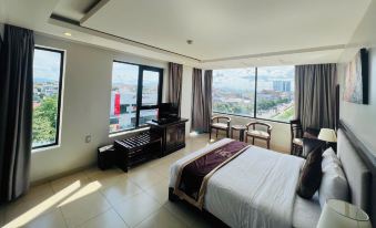 Golden Quang Tri Hotel