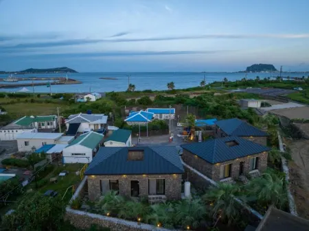 Hidden Jawal Отели рядом с достопримечательностью «Остров Удо»