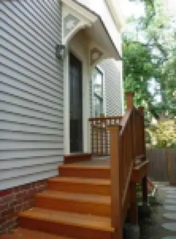 Quiet, private 1 bedroom garden apt near Harvard/MIT, sleeps 4 adults + 1 infant