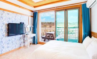 Gyeongju Star Light Travel Hanok Pension